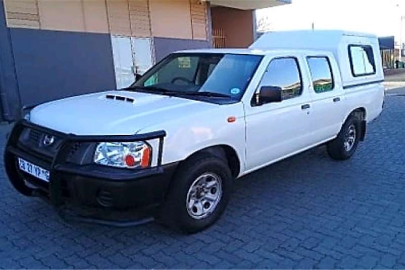 2012 Nissan Hardbody 2.5TDI NP300 diesel double cab bakkie Cars for