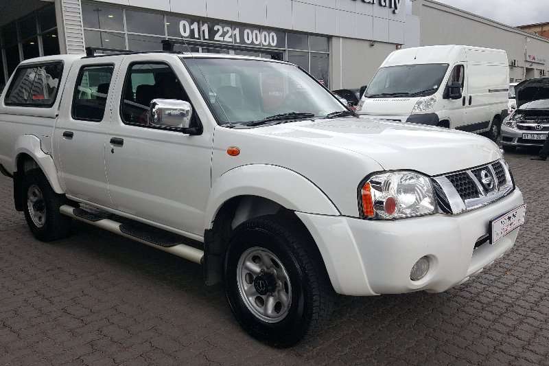 2014 Nissan NP300 Hardbody 2.4 double cab 4x4 Double cab bakkie