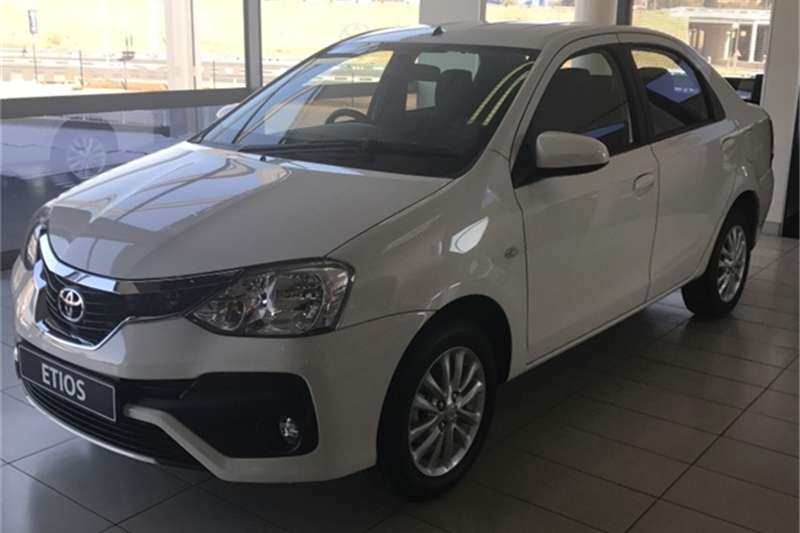 2018 Toyota Etios Sedan 1 5 Xs Sedan Fwd Cars For Sale In