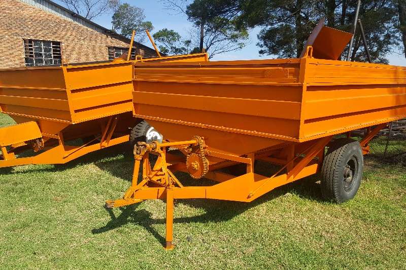 2 vetsak oorlaaiwaens Grain trailers Agricultural trailers ...