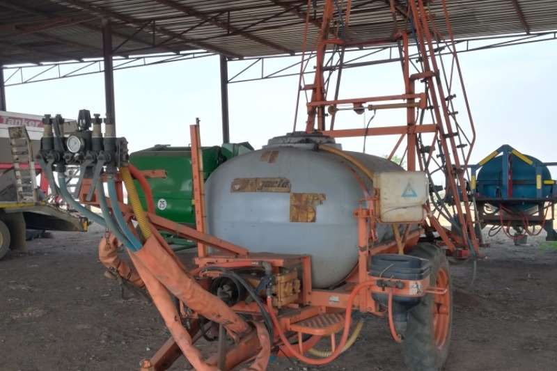 Jacto Jacto AM14 Boom sprayers Sprayers and spraying equipment for sale