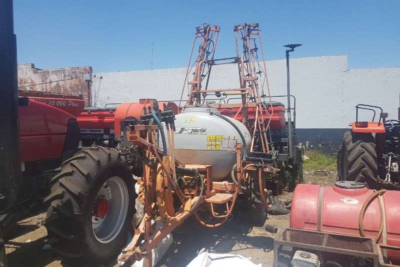 Jacto Jacto AM14 Boom sprayers Sprayers and spraying equipment for sale