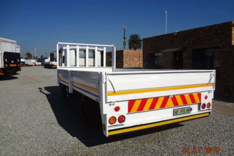 2012年五十铃npr400 ds敞篷卡车在豪登r 329 950出售,卡车和拖车