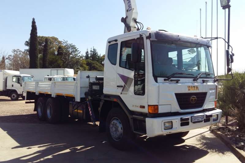 Tata Novus K7CEF 6*4 F/C Crane truck Truck trucks for sale in Gauteng