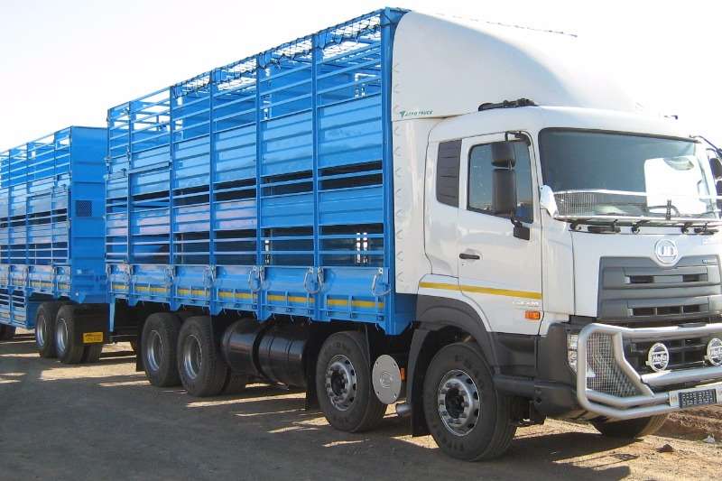 2015 UD Quester CGE 420 8x4 Cattle body Truck Trucks for sale in