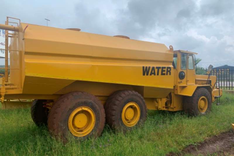   Bell B25 Articulated Water Tankers 25 000 Liters