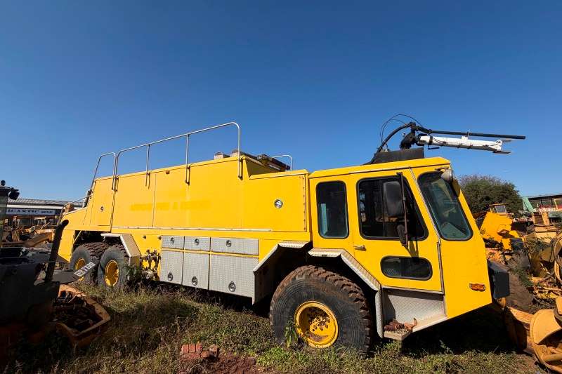   Miracle 6X6 Fire Truck Without Engine And Pumps. C