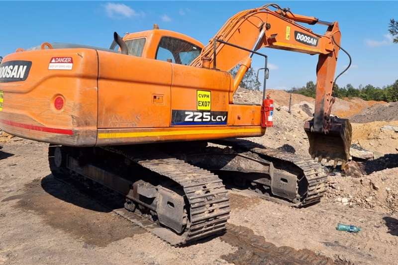   225LCV