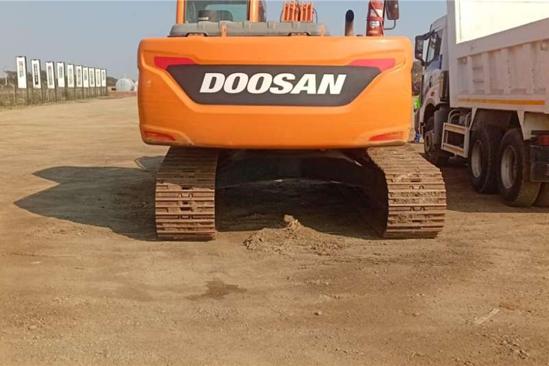  DX220LCA