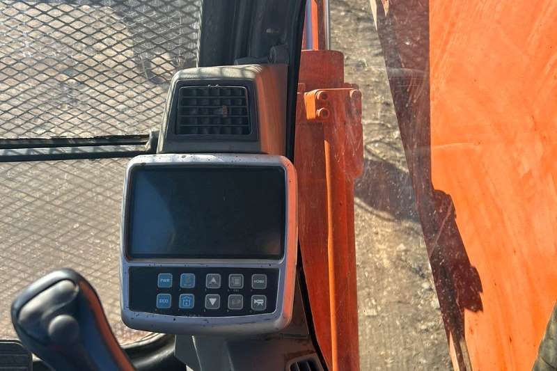   DX300LCA