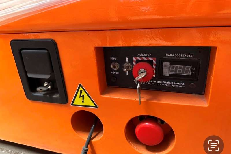   O Range 6M Electric (12V) Scissor Lift (Batteries 