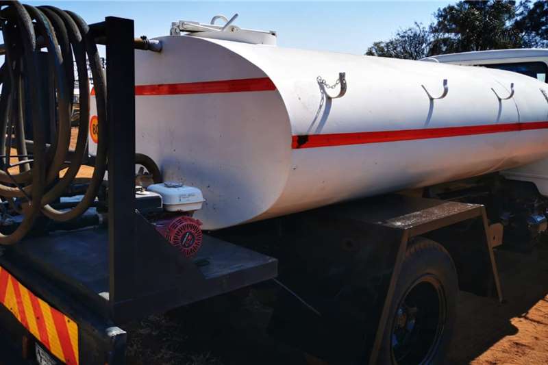   Toyota 8000 Liter Water Tanker