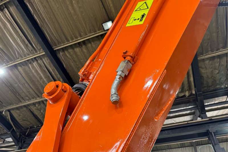   Zaxis 200 