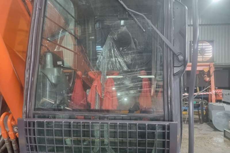   Zaxis 200 