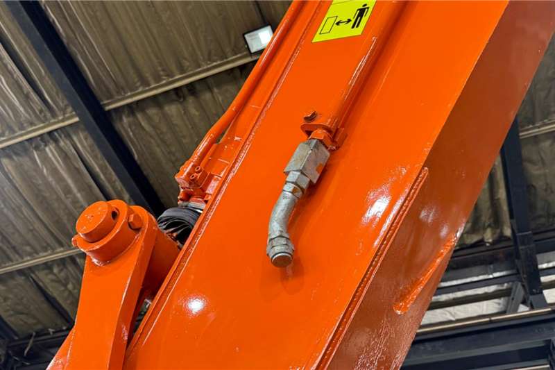   ZAXIS 200