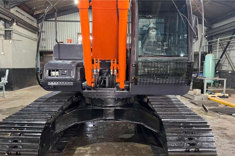   ZAXIS 200