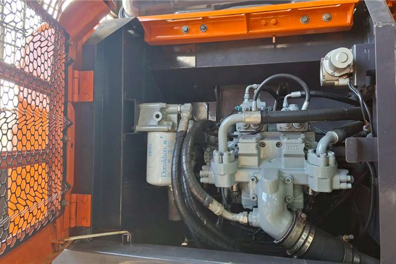   ZAXIS 200