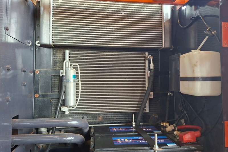   ZAXIS 200