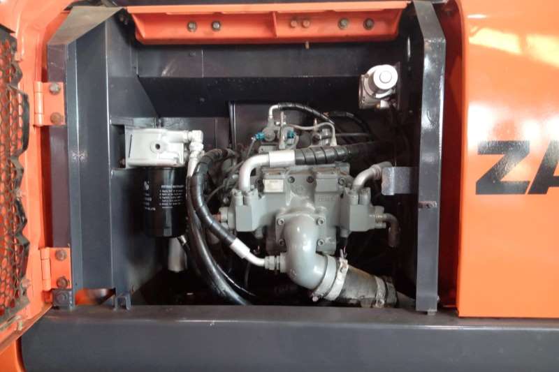   Zaxis 200
