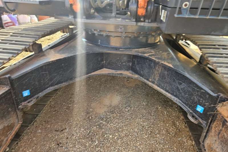   Zaxis 330LC