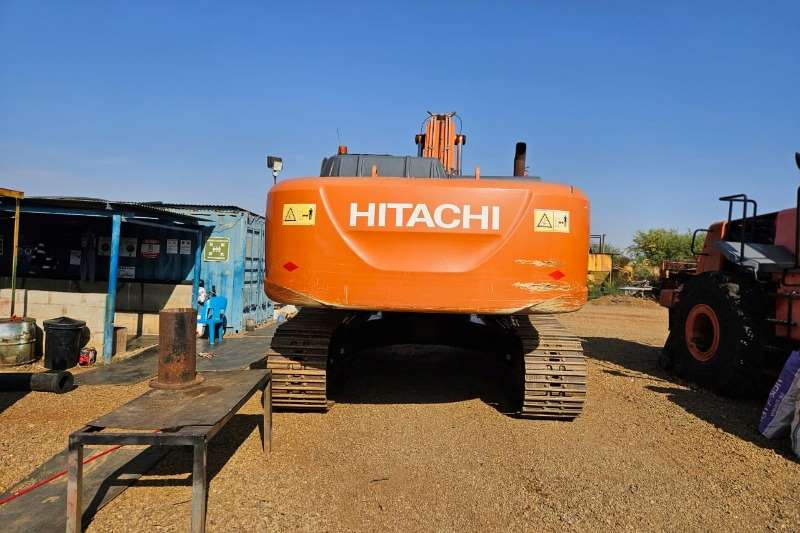   Zaxis 330LC