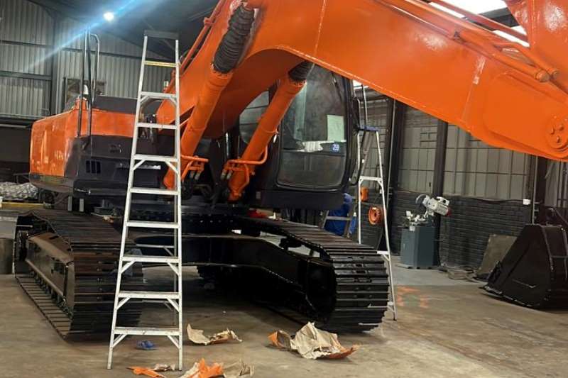   Zaxis 350