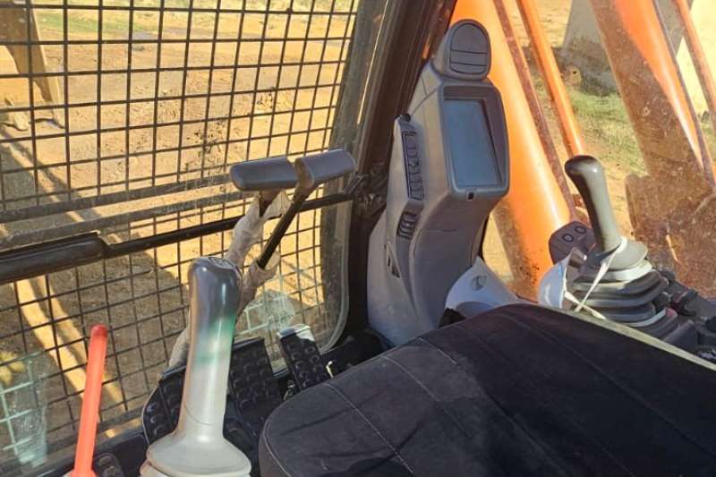   Zaxis 350 LCR