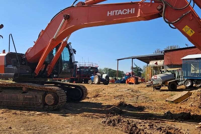   Zaxis 350 LCR