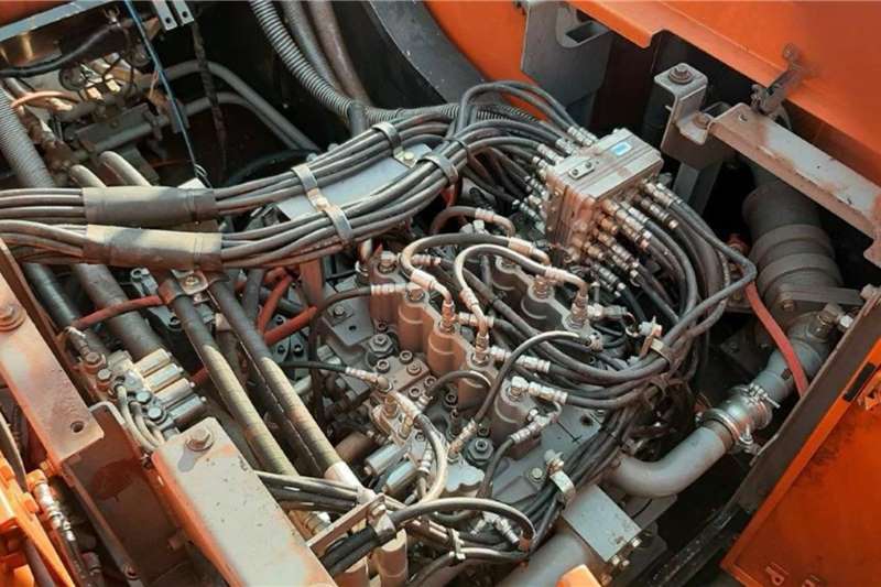   ZX870LCR 5G