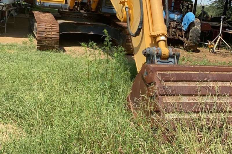   305 Robex LC 7