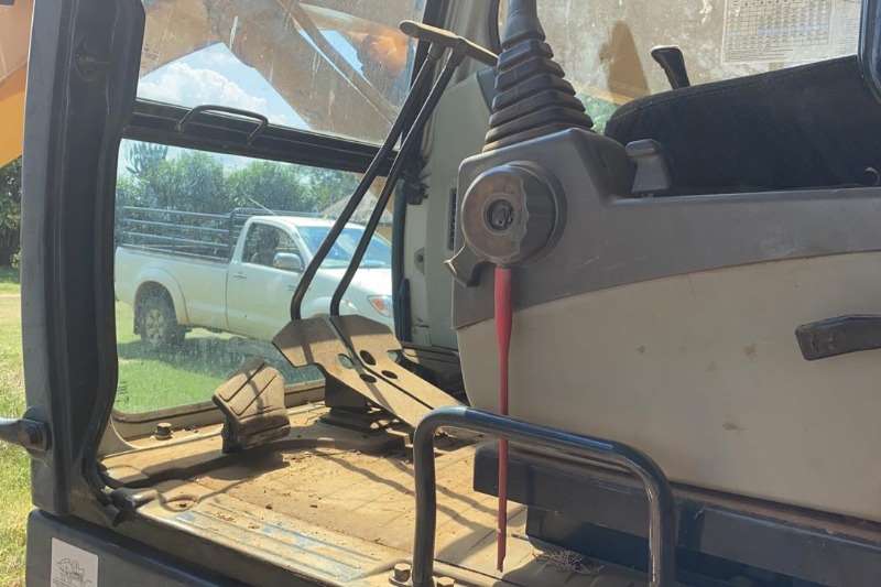   305 Robex LC 7