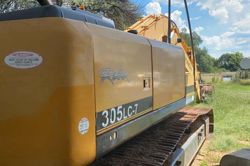   305 Robex LC 7