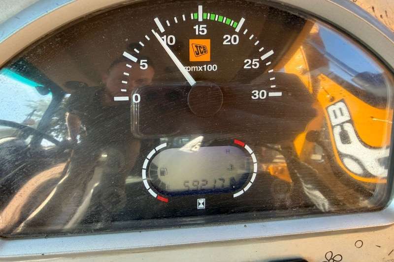   3DX 4X4 Aircon With Forks