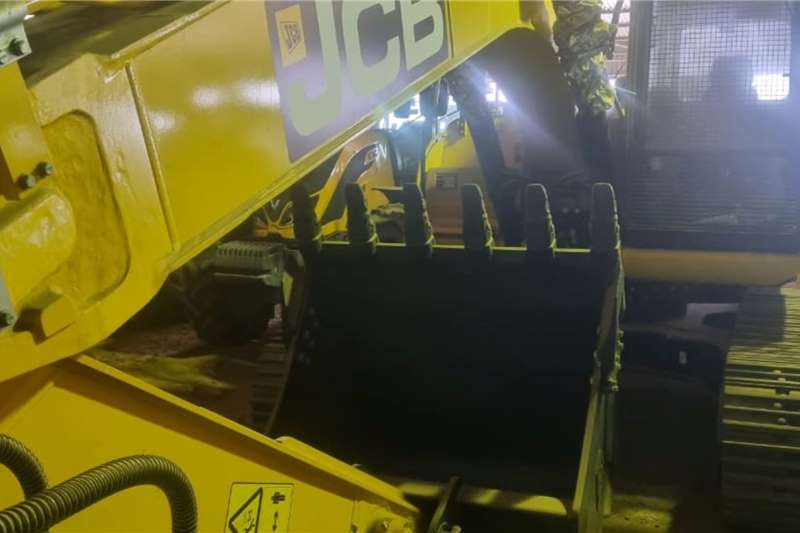   JS205LC