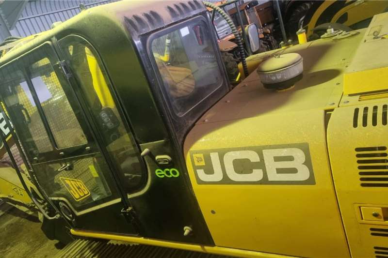   JS205LC