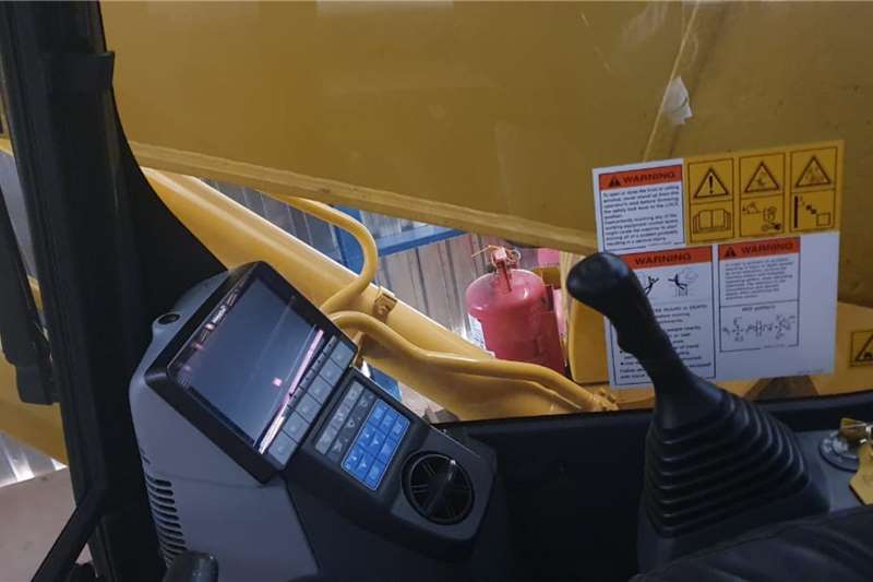   PC200/8