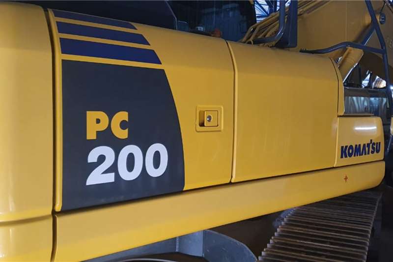   PC200/8