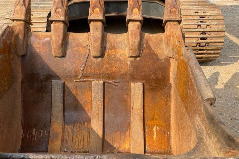   PC300