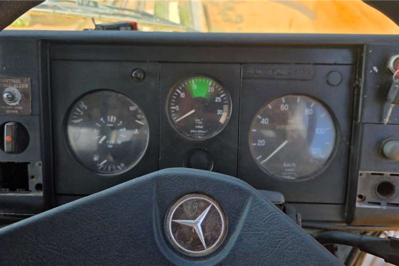   Econoliner 1617
