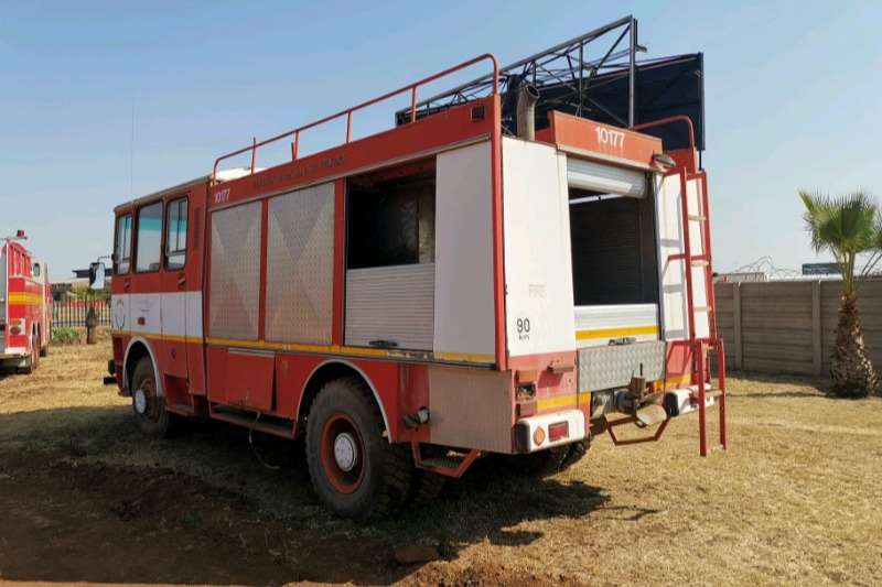   Karosa Fire Truck People Carrier