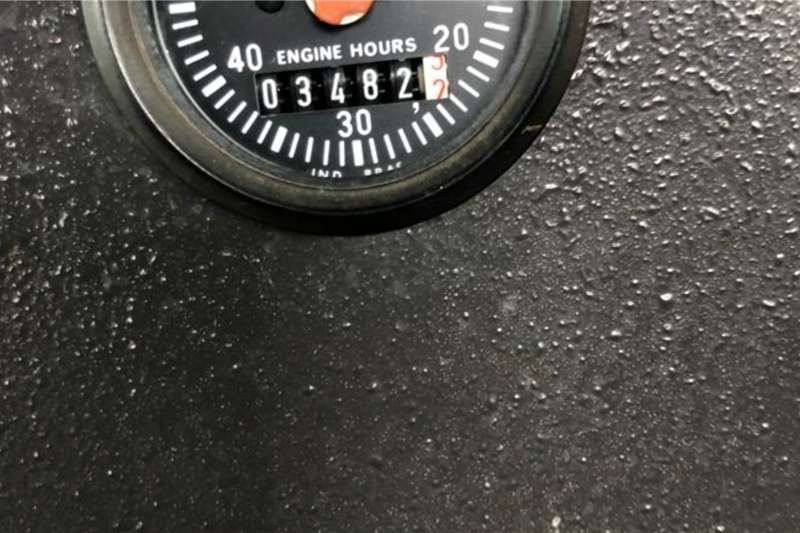   F200