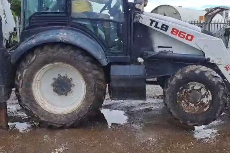   860