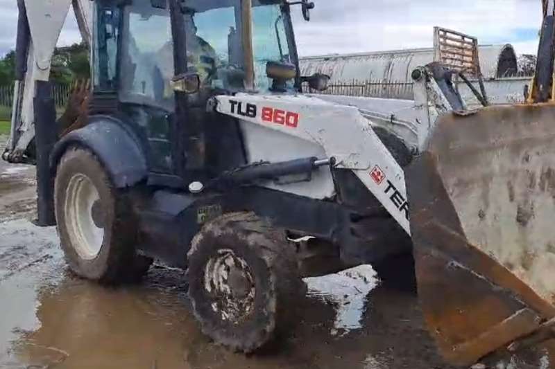   860