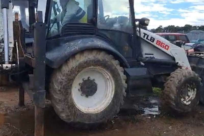   860