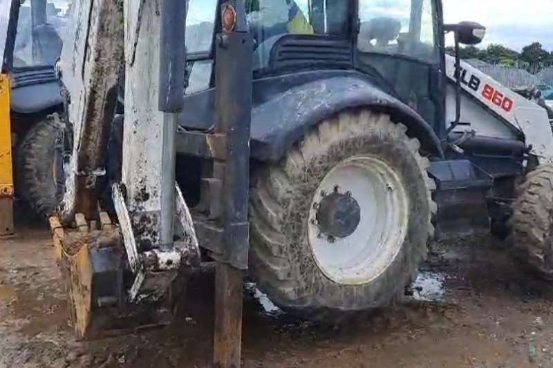   860