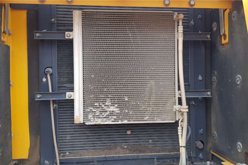   EC210LC
