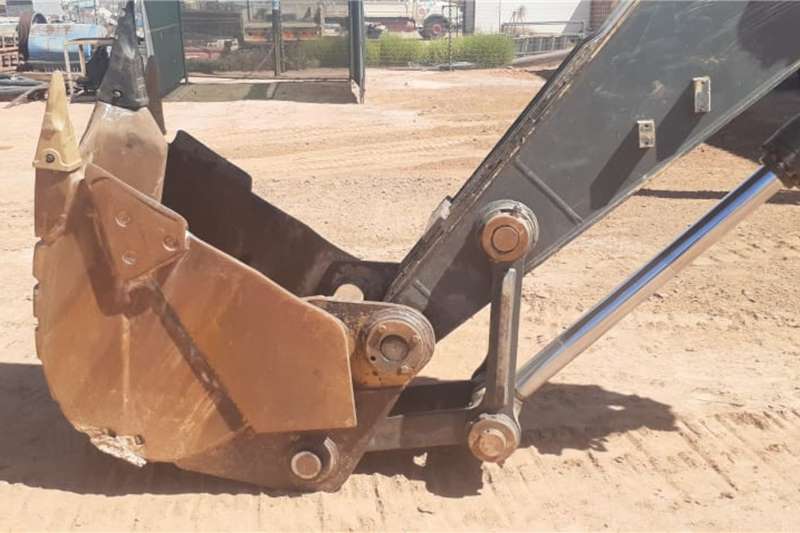   EC240BLC