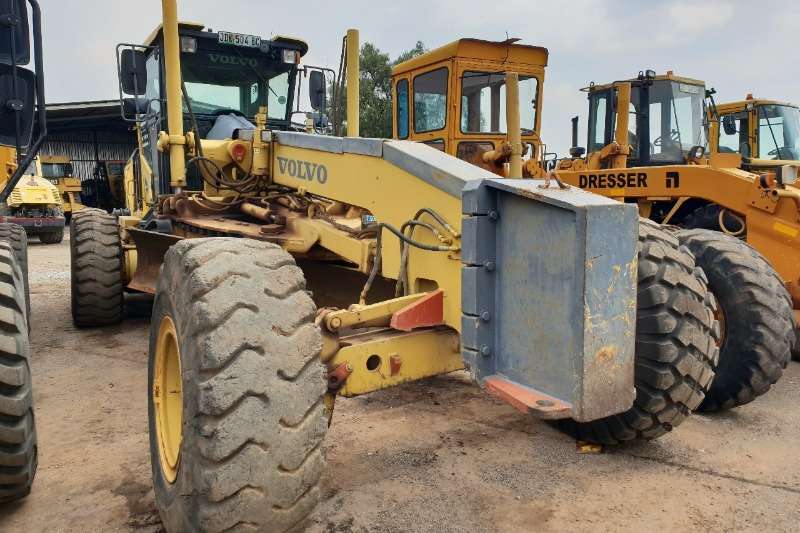   G990