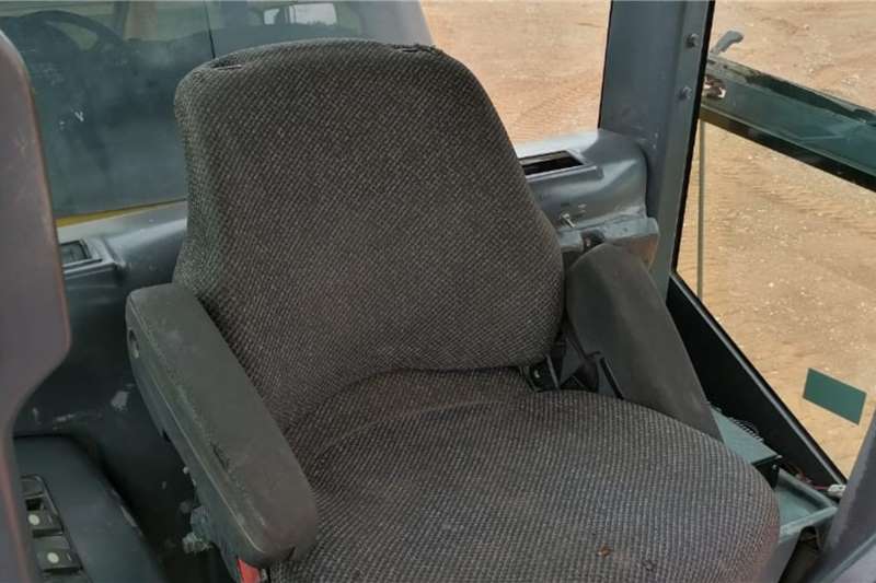   G990