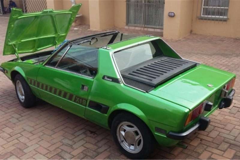 Auto X19 - Polkie Island